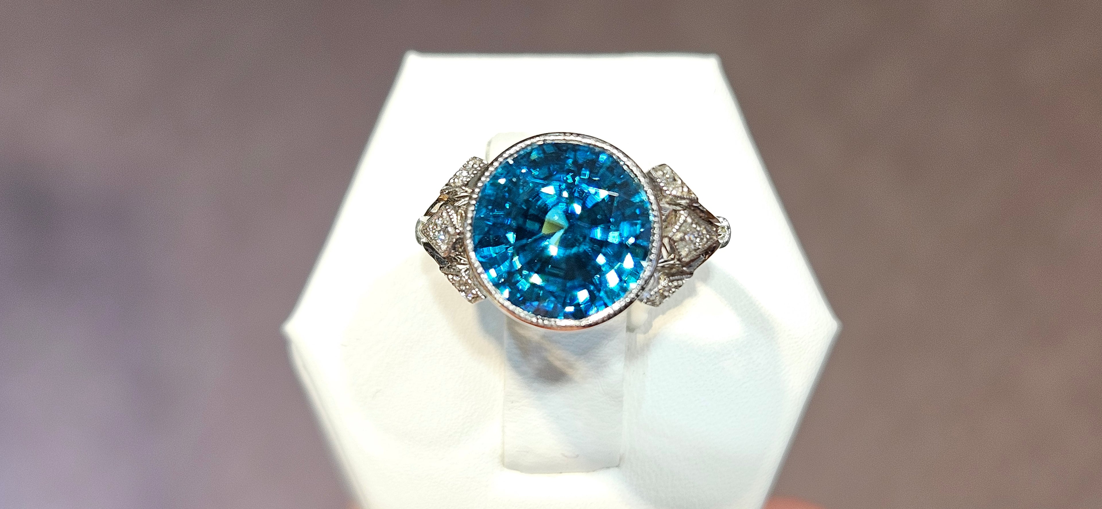 Fine 9.30ct Cambodian blue zircon set in 18kw