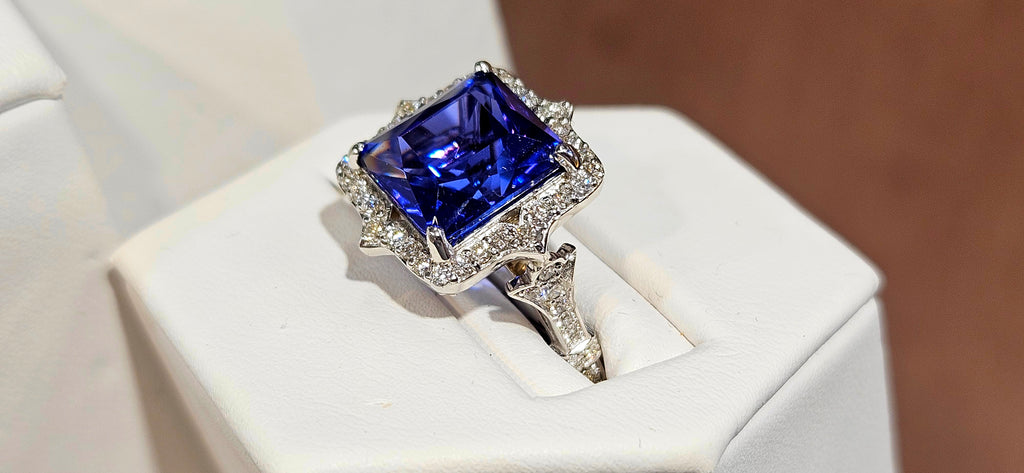 4.45ct gem blue purple tanzanite 18kw ring