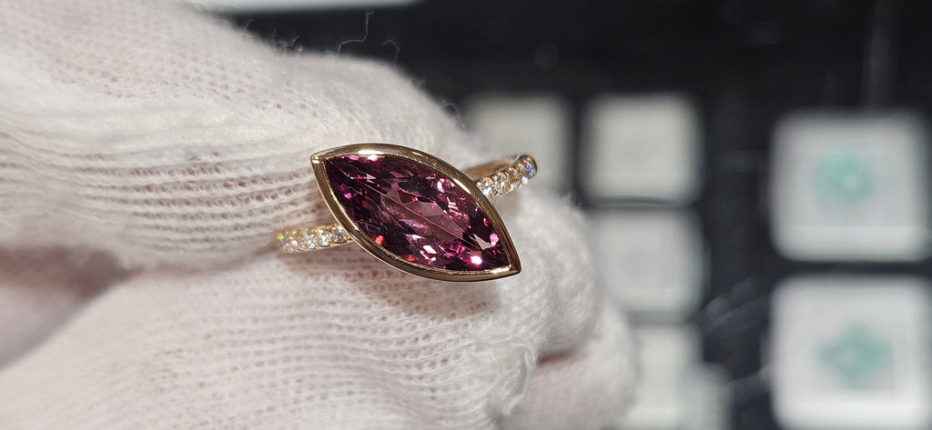 18ky 3.10ct Fancy Mauve Garnet from Southern Madagascar