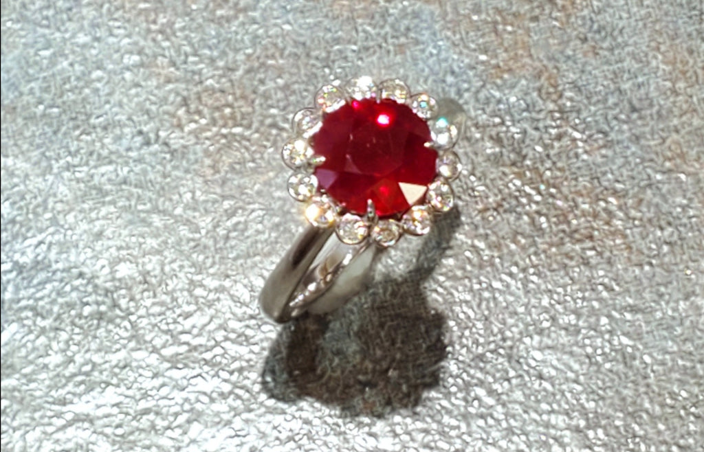 18kw 3.02ct Burma ruby ring