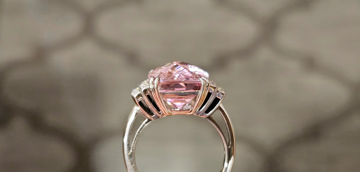 11.45ct Untreated natural pink Morganite from Nigeria set in 18kw