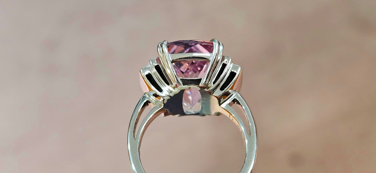 11.45ct Untreated natural pink Morganite from Nigeria set in 18kw